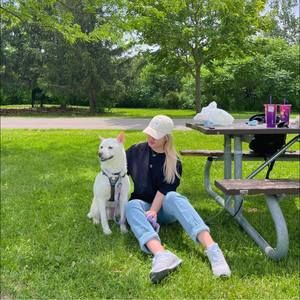 Meet your Posher, Vanessa